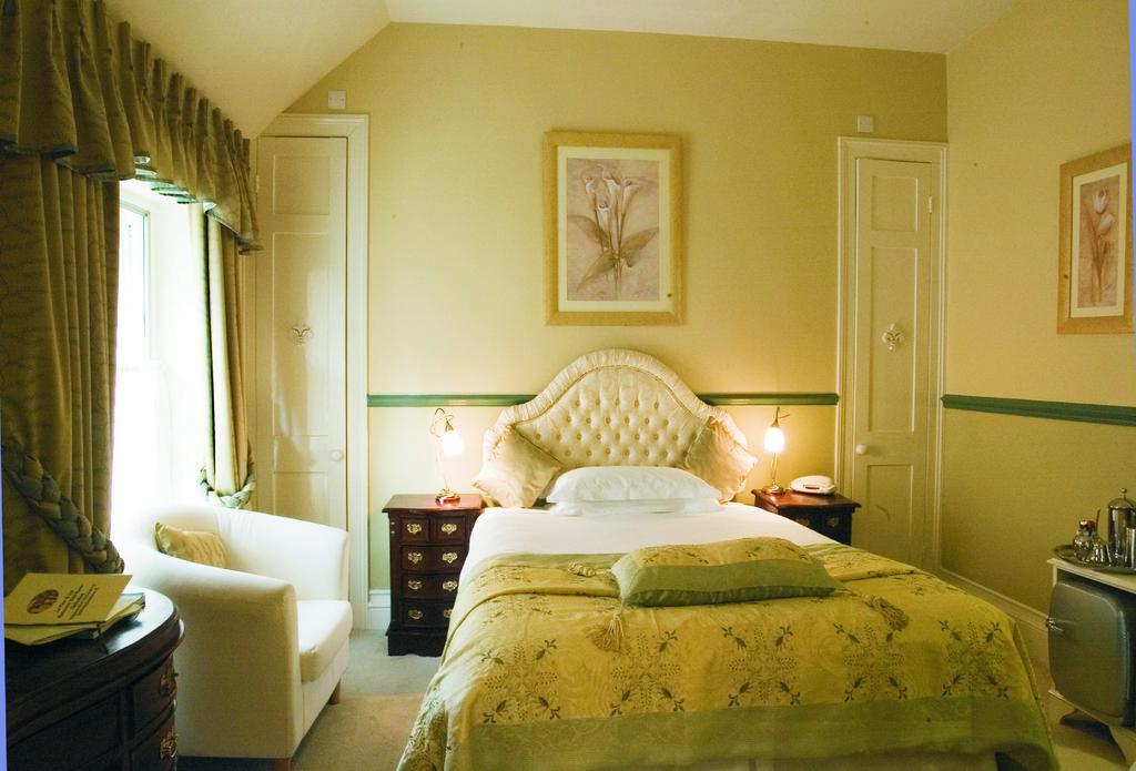 La Fleur De Lys Guest house 4*